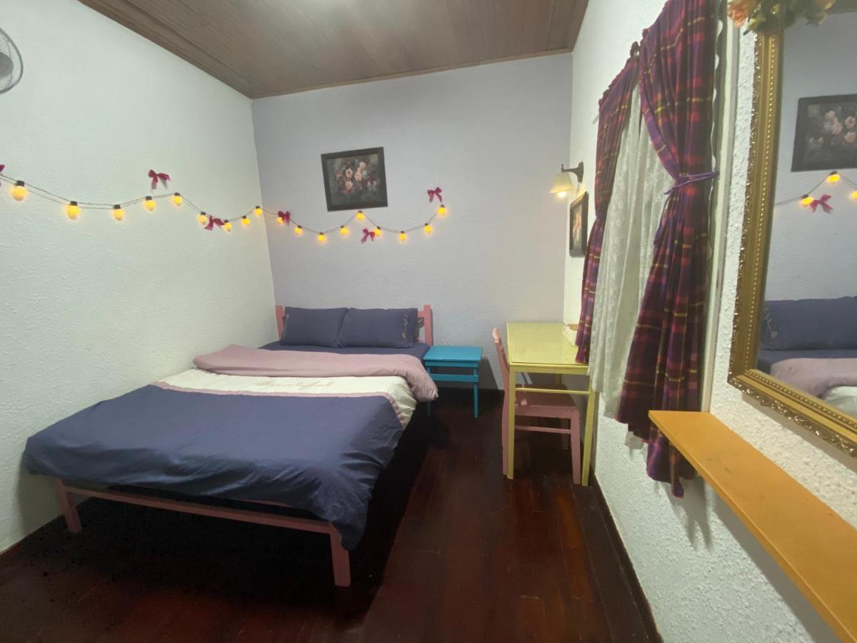 Nhà Tím Homestay Dalat Exterior foto
